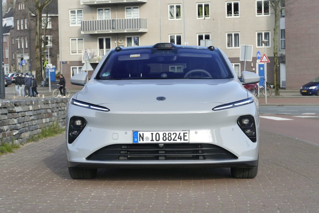 NOK ET7 front