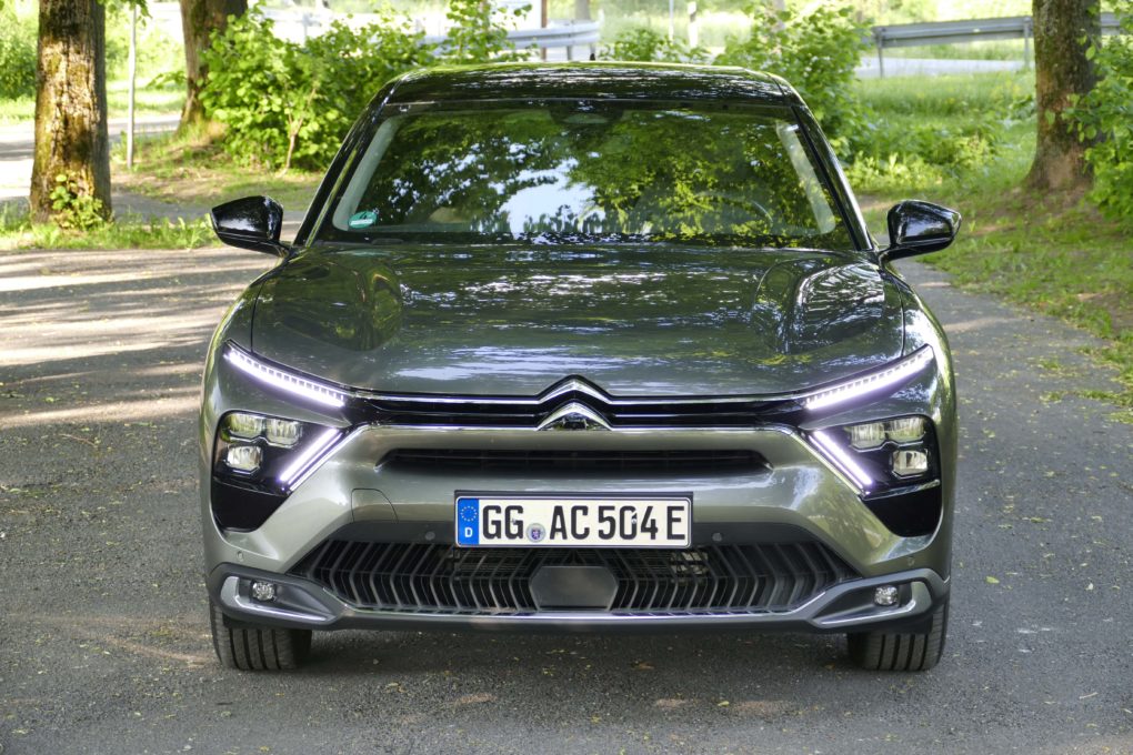 Citroën C5 X front