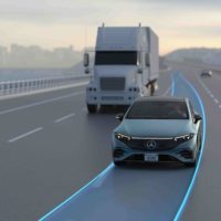 Mercedes-Benz automatic lane change
