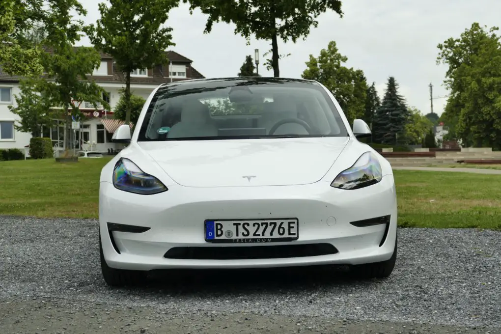Tesla Model 3 Performance Front