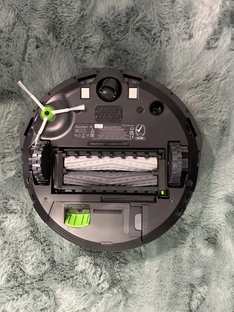iRobot Roomba i8 Unterseite
