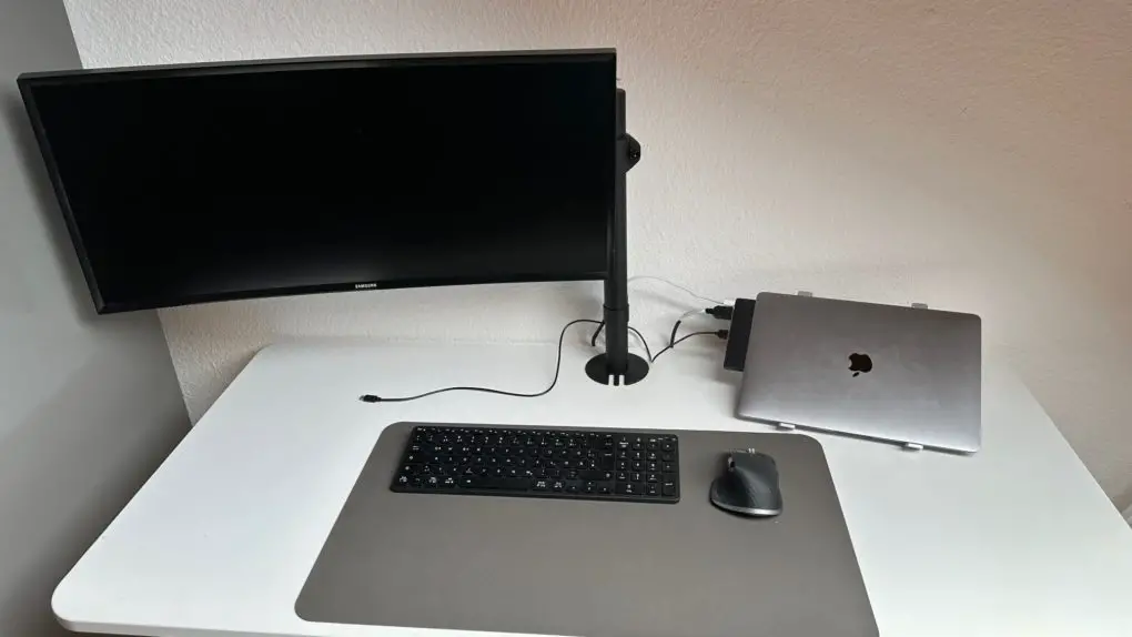 Satechi USB-C Hub Pro Slim Desktop