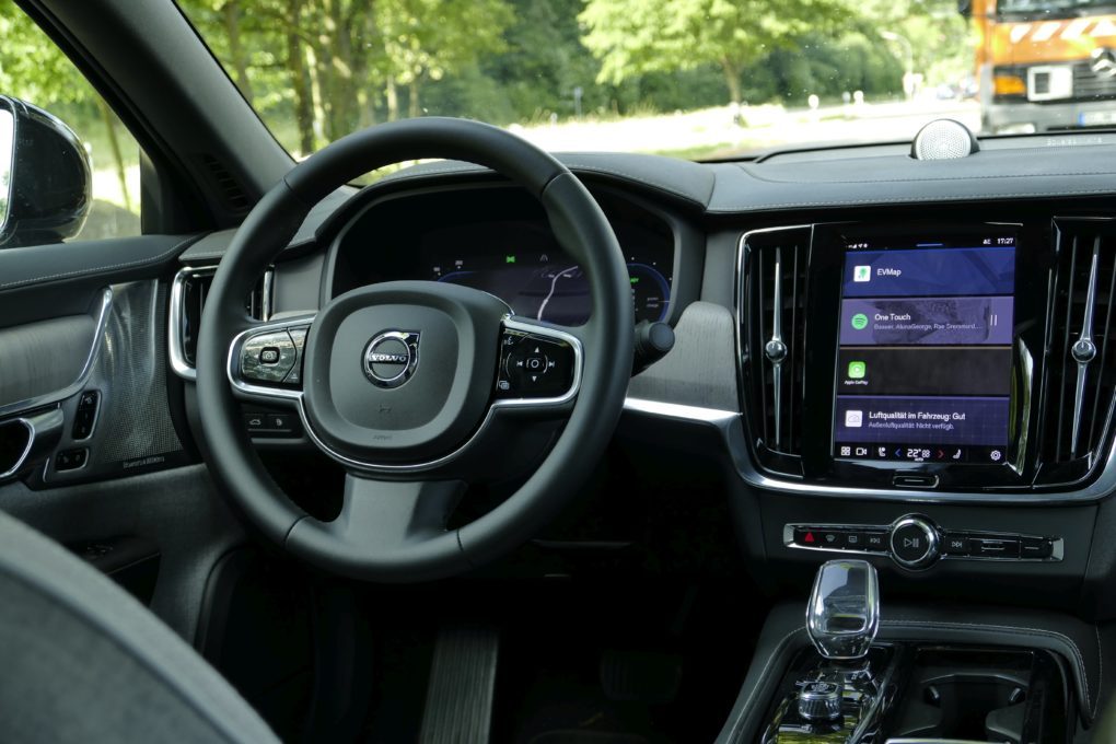 Volvo S90 T8 Recharge interior