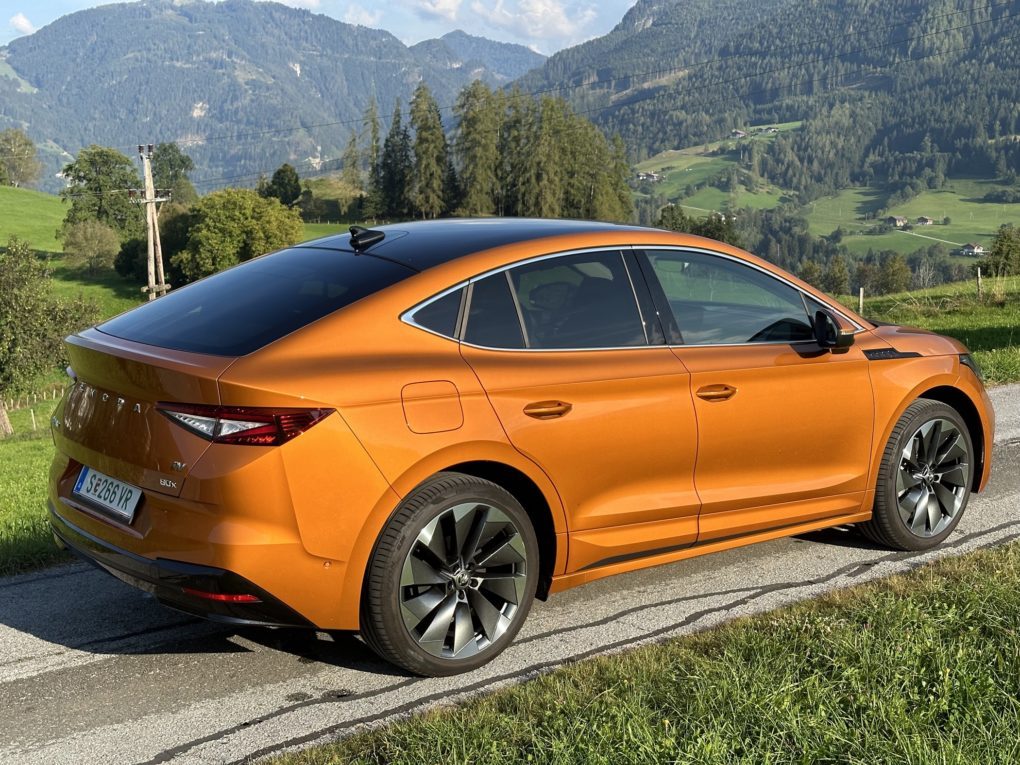 Škoda Enyaq Coupé side