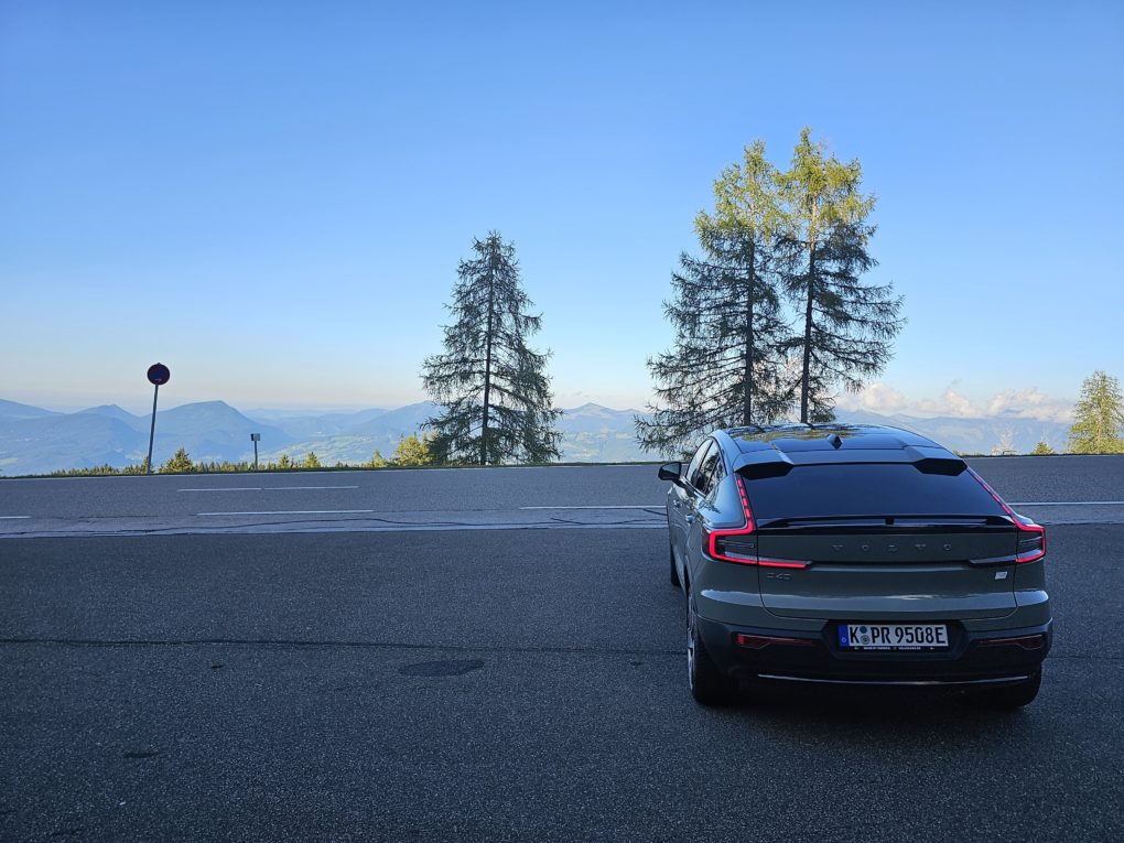 Volvo C40 Recharge parking lot