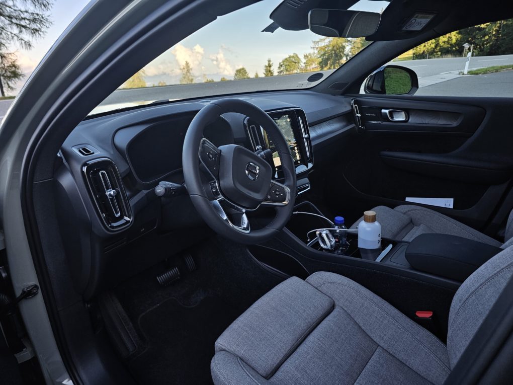 Volvo C40 Recharge interior