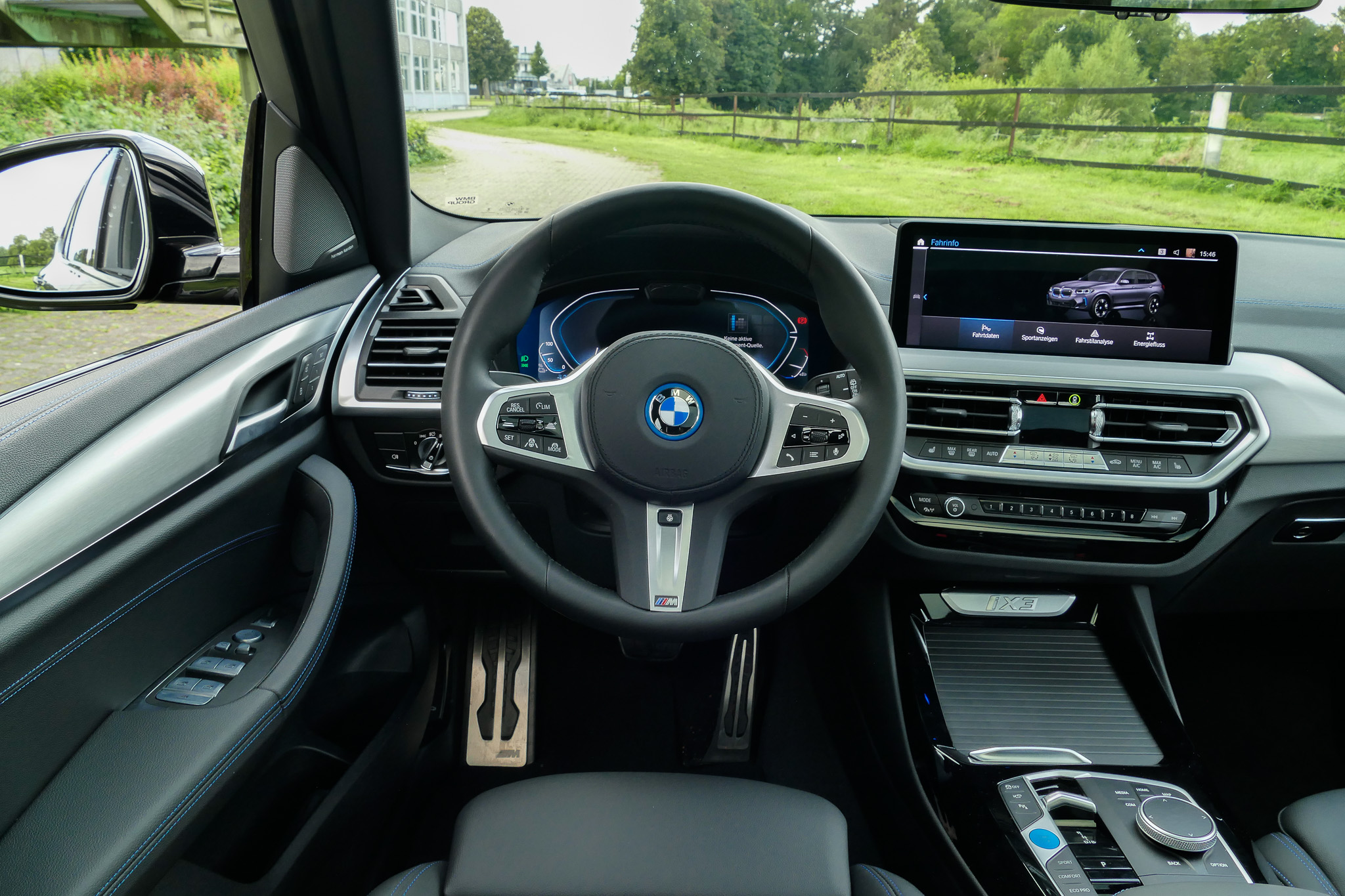 BMW iX3 Fahrerposition