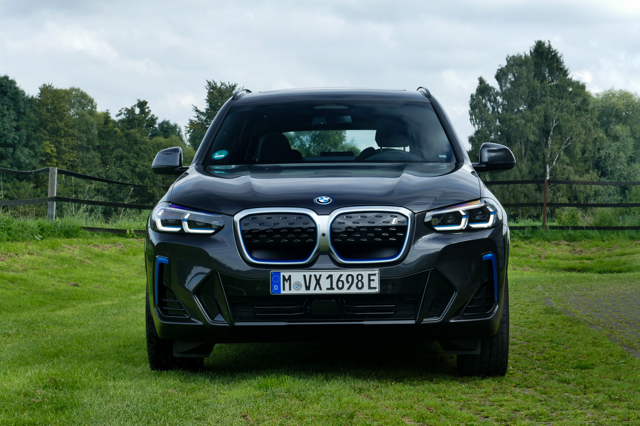 BMW iX3: Zukunft oder Auslaufmodell? - Test/Review