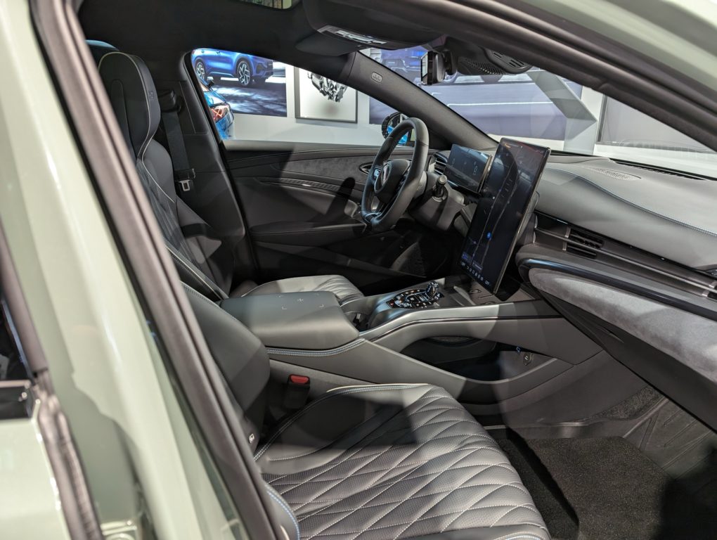 BYD SEAL interior