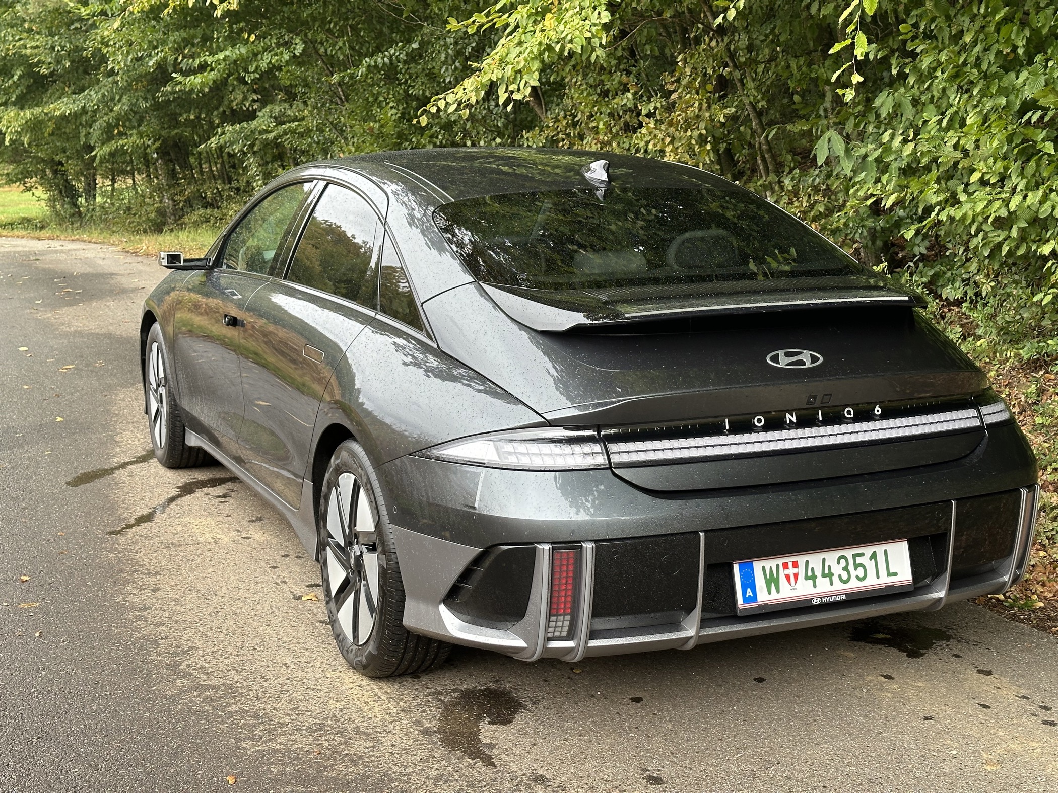 Hyundai IONIQ 6 TOP LINE Long Range im Test: Sportlich von Außen und von  Innen