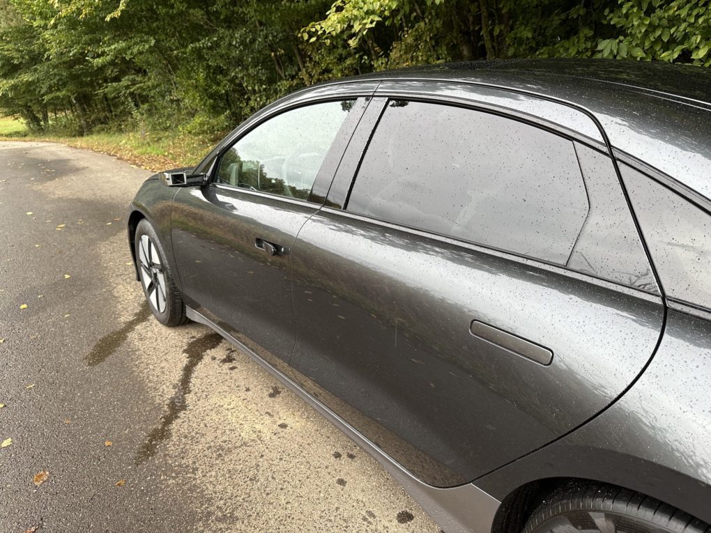 Hyundai IONIQ 6 doors