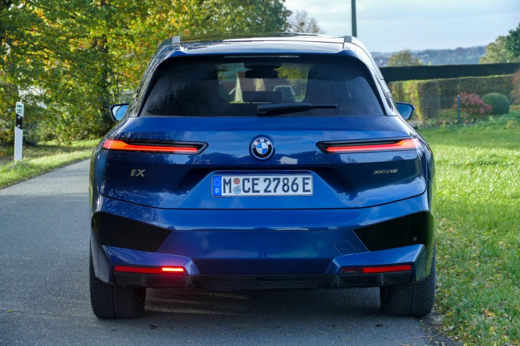 BMW iX xDrive50 rear