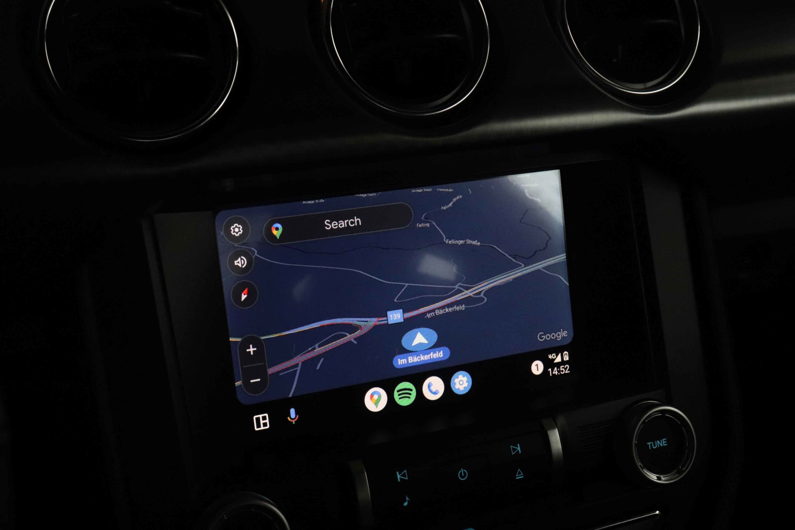 Ford Mustang Mach-1 Android Auto