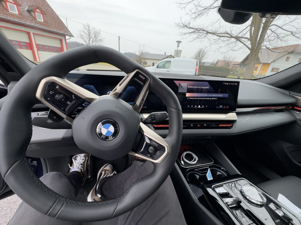 BMW 520d xDrive driver's view