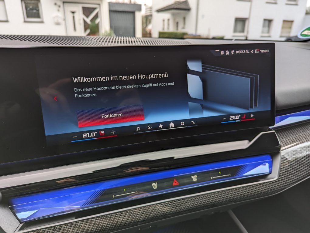 BMW i5 M60 Infotainment 1