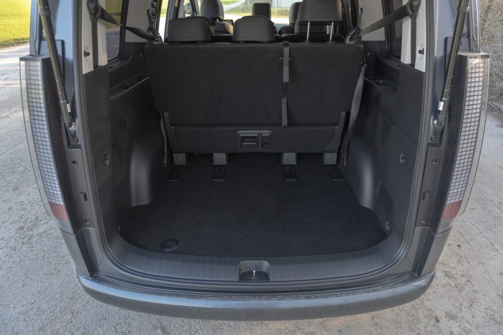 Hyundai Staria bench seats