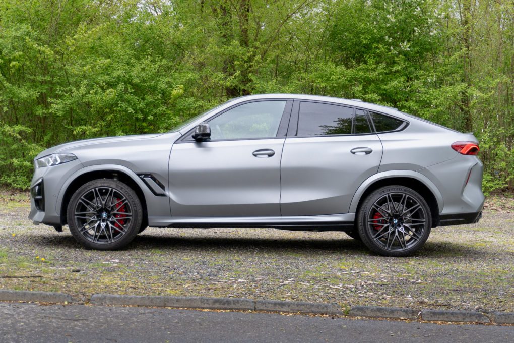 BMW X6 M Competition Seitenansicht