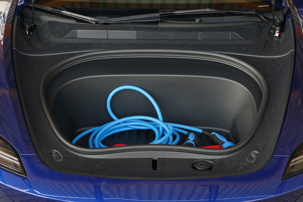 Tesla Model 3 Facelift Frunk