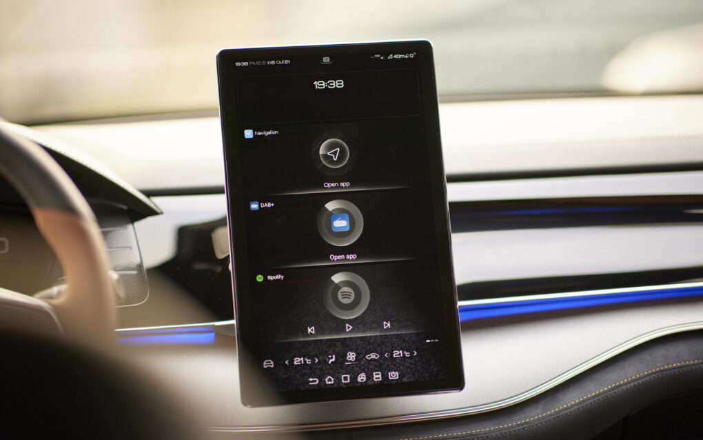 BYD Display vertikal