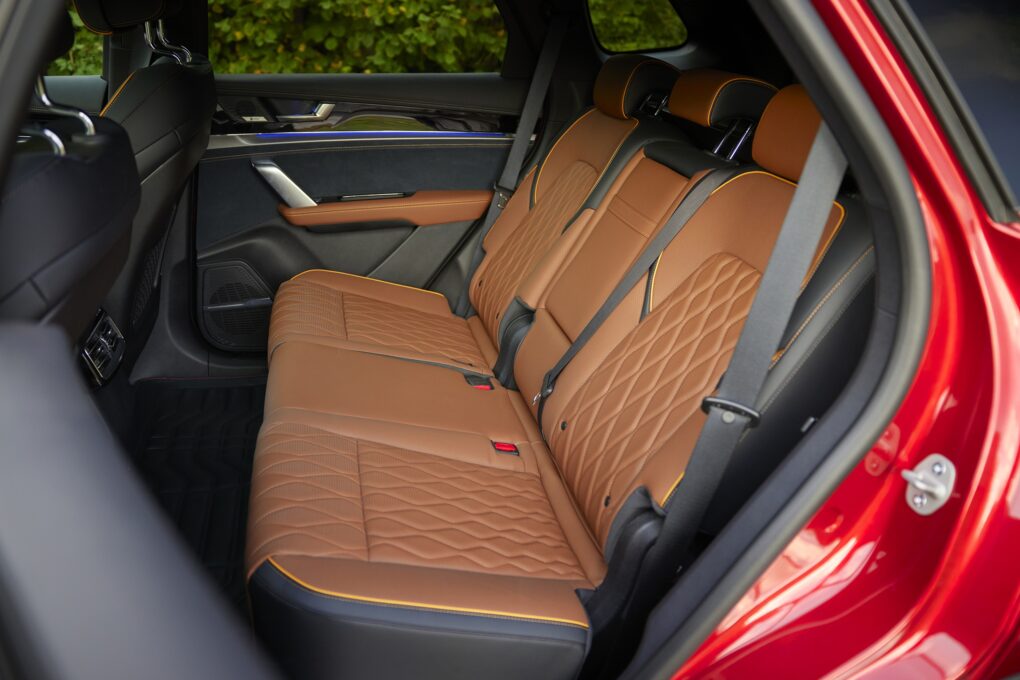 BYD Tang braunes Interieur