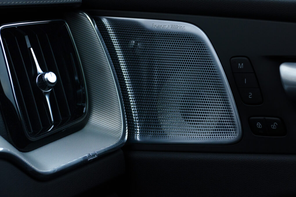 Volvo XC60 T8 Recharge B&W Lautsprecher