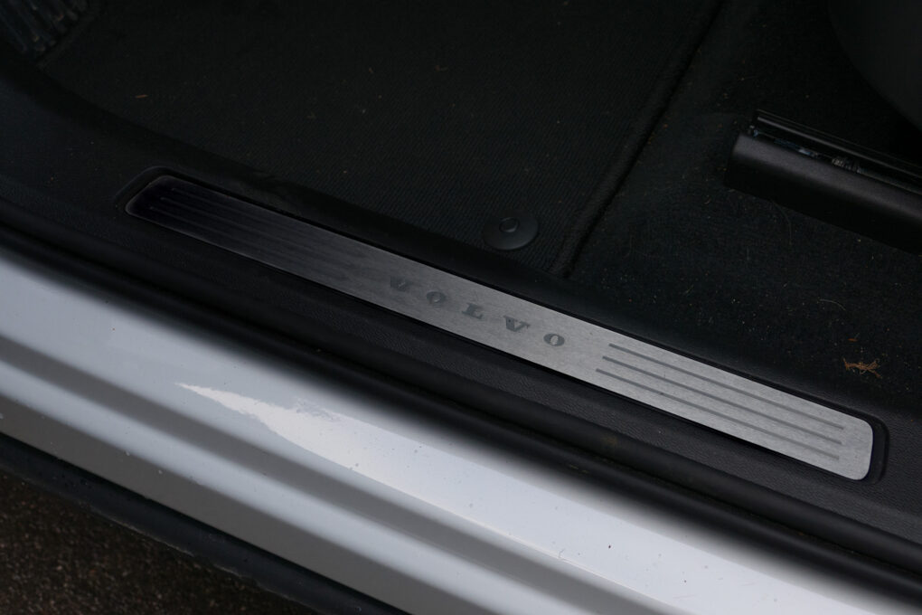 Volvo XC60 T8 Recharge Einstiegsleiste