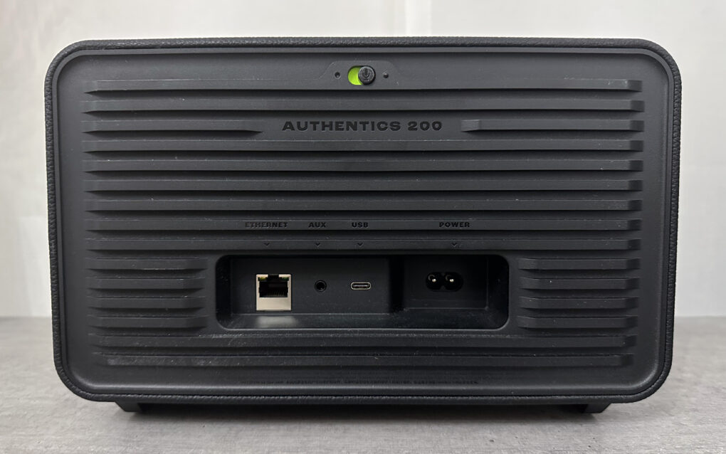 JBL Authentics 200 Rückseite