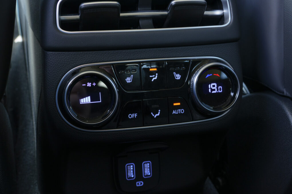 Genesis GV70 Klima Fond