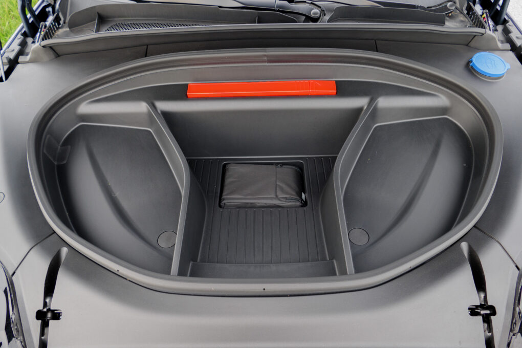 Volvo EX90 Frunk