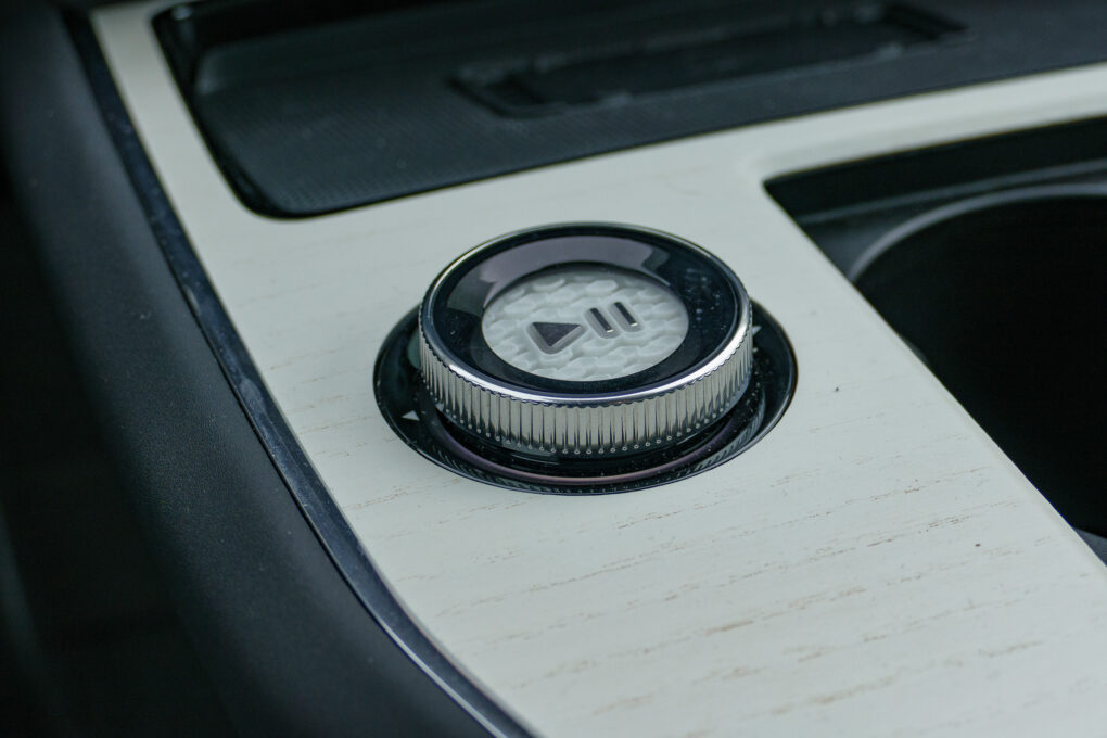 Volvo EX90 Lautstärkeknopf
