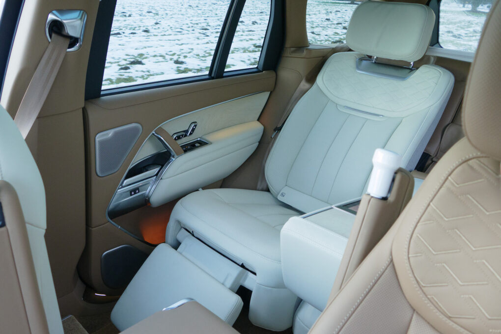 Land Rover Range Rover SV Infotainment Liegesitz