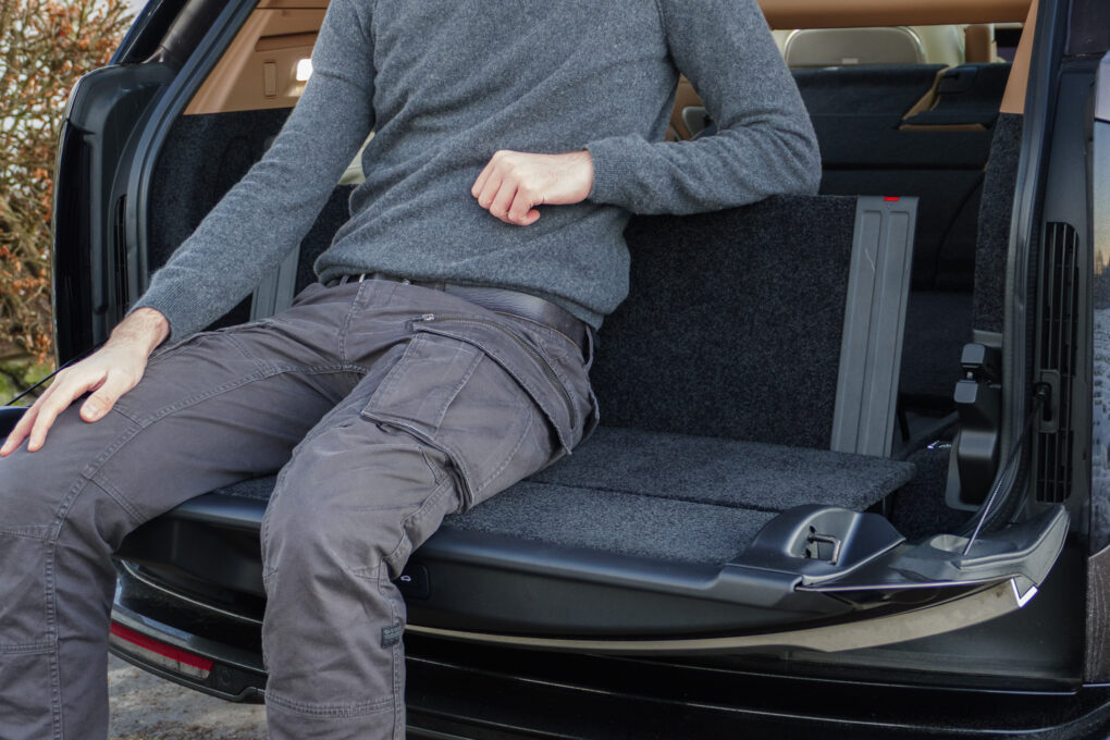 Land Rover Range Rover SV Kofferraum Sitzbank