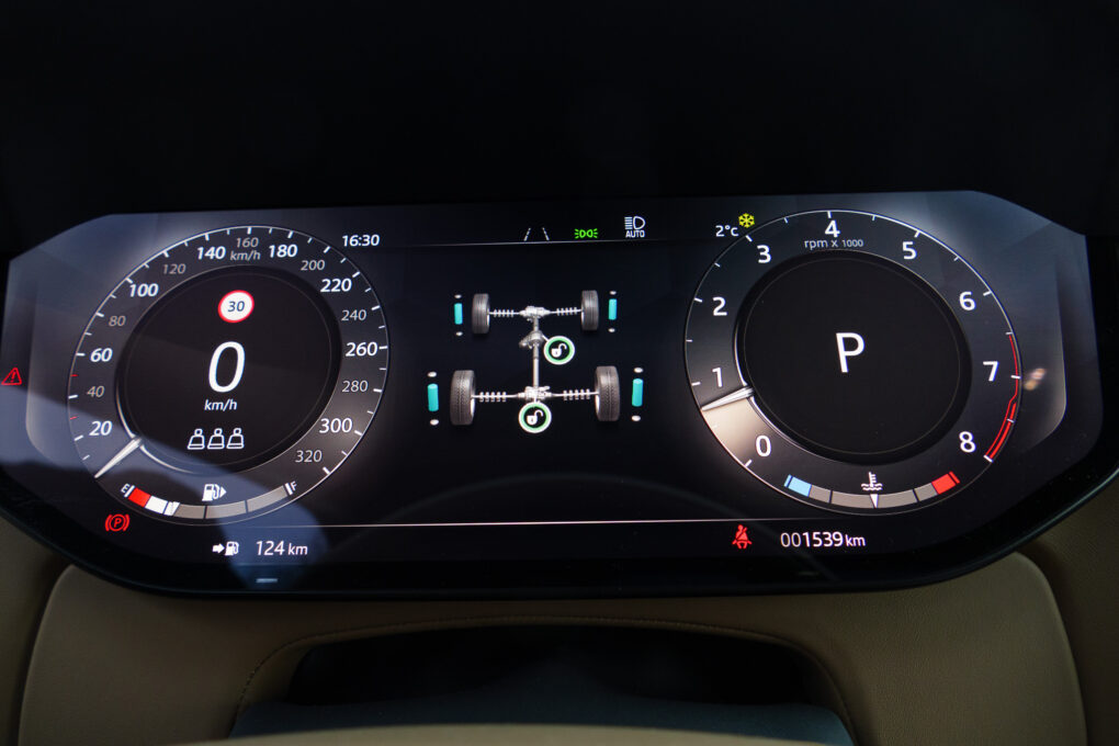 Land Rover Range Rover SV Tacho
