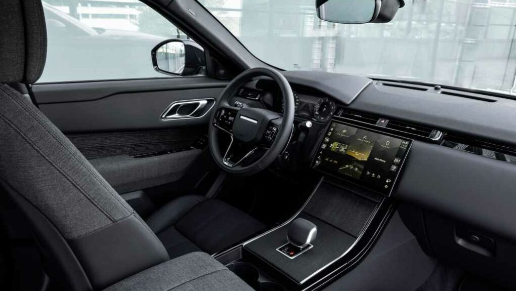 Range Rover Velar Cockpit