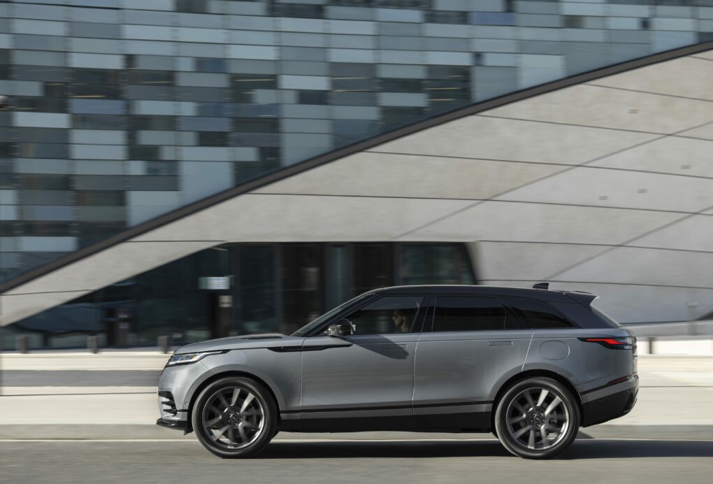 Range Rover dynamisch Stadt