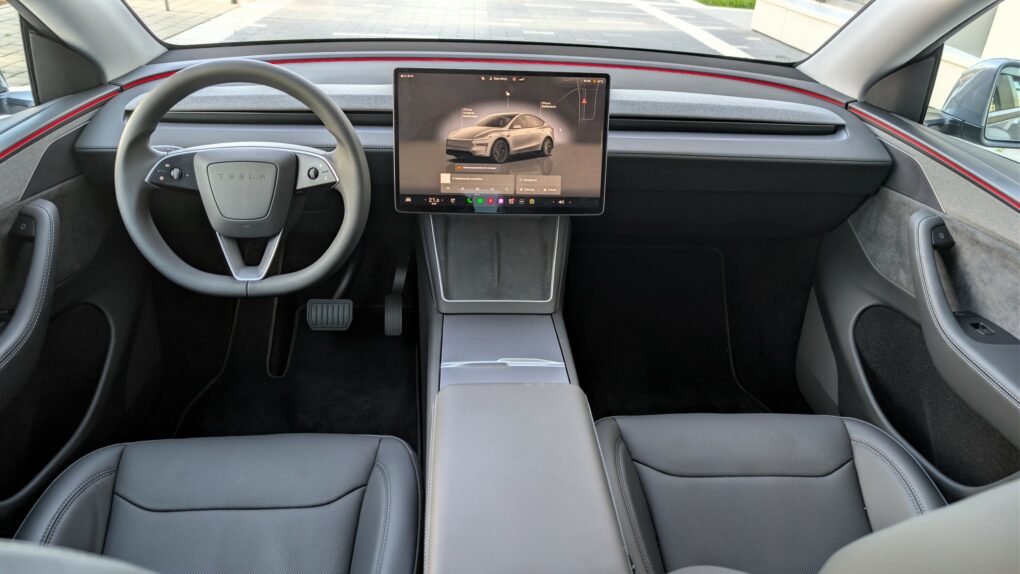 Tesla Model Y Cockpit