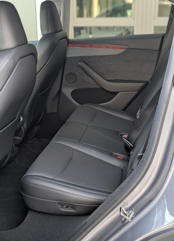 Tesla Model Y Fond