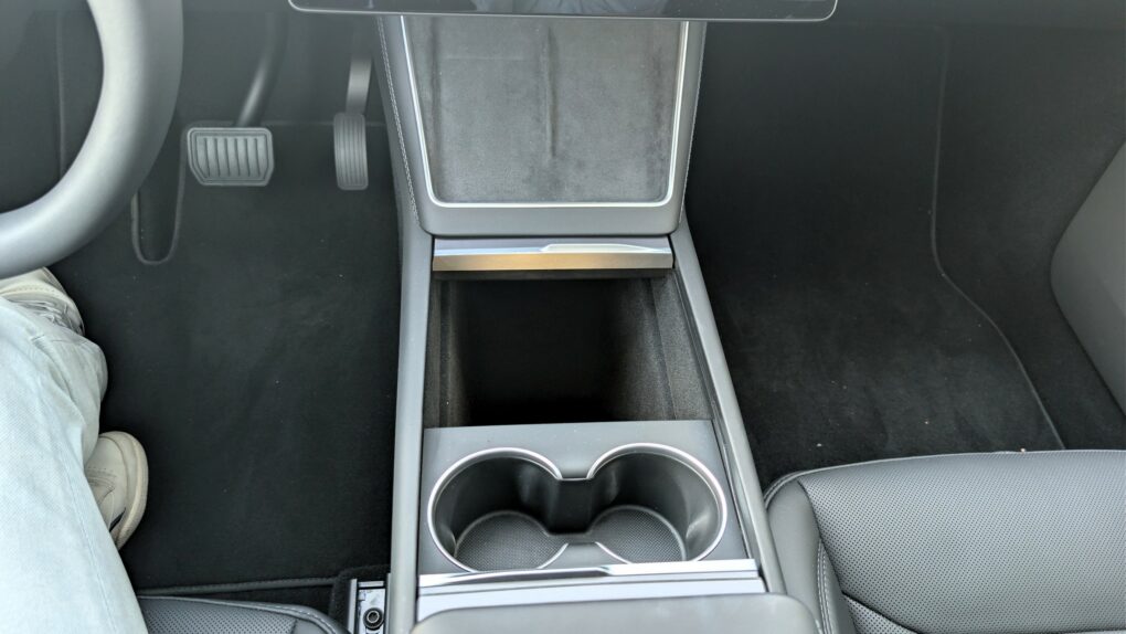 Tesla Model Y Mittelkonsole