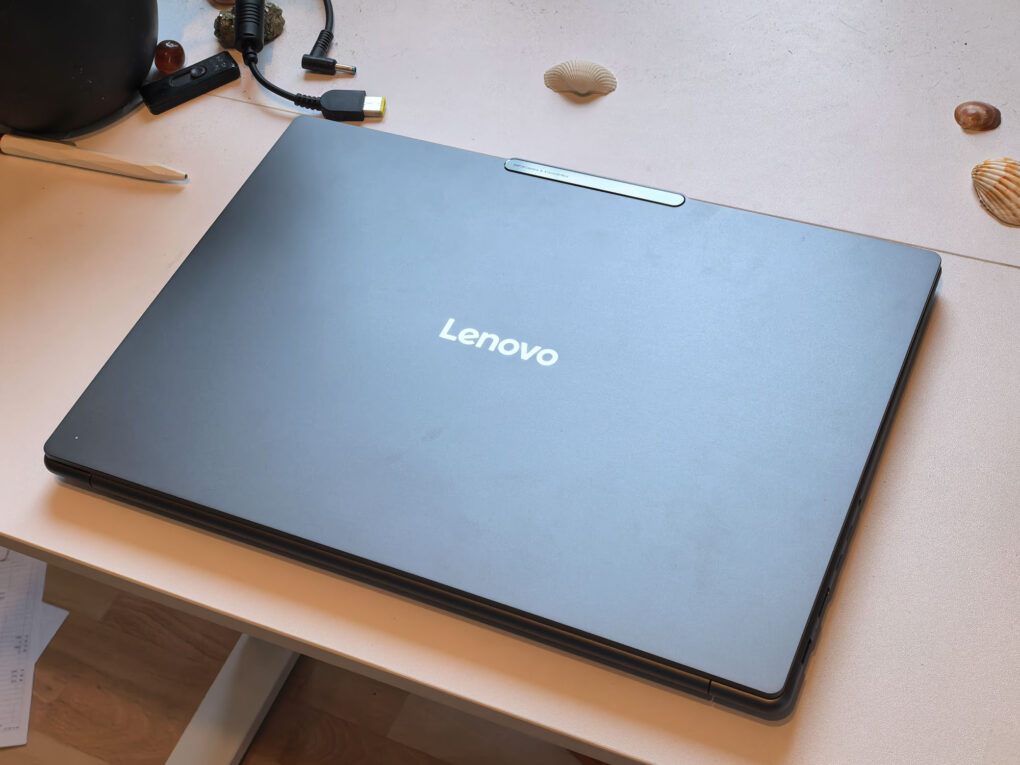 Lenovo Yoga Pro 9i Aura Edition Design 2