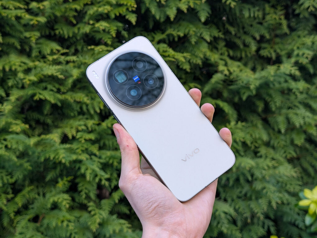 Vivo X300 Pro Design 1