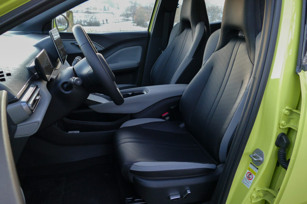 BYD Dolphin Surf Vordersitze