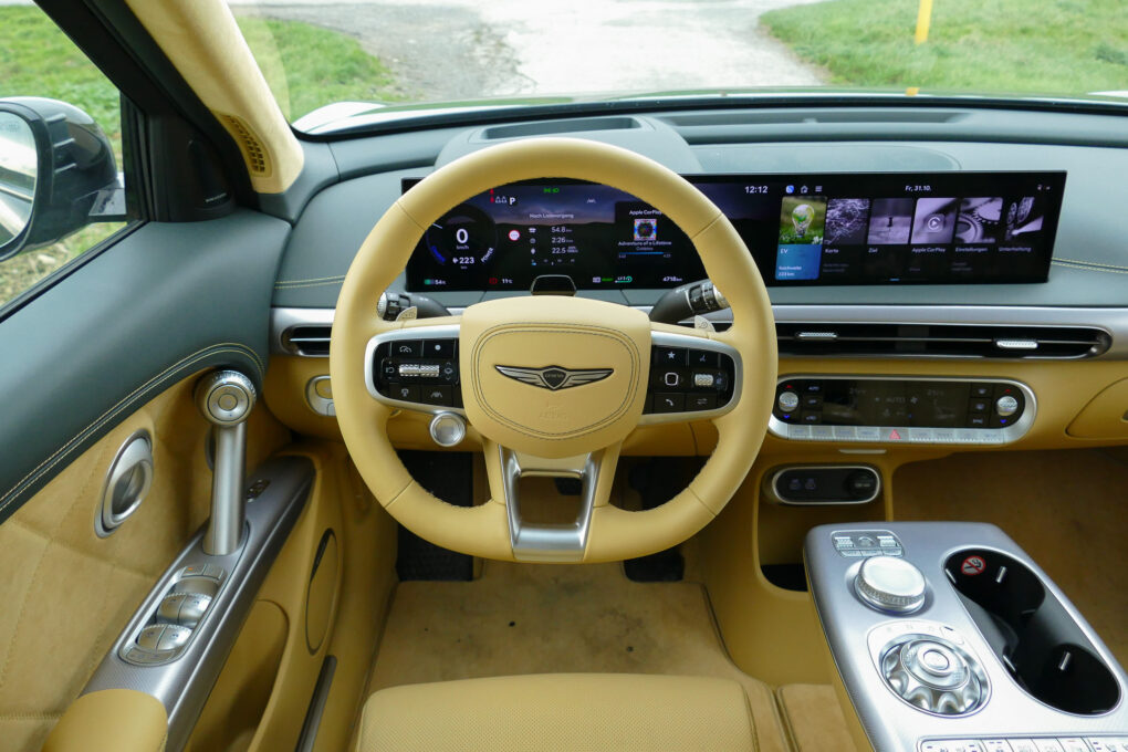 Genesis GV60 Cockpit