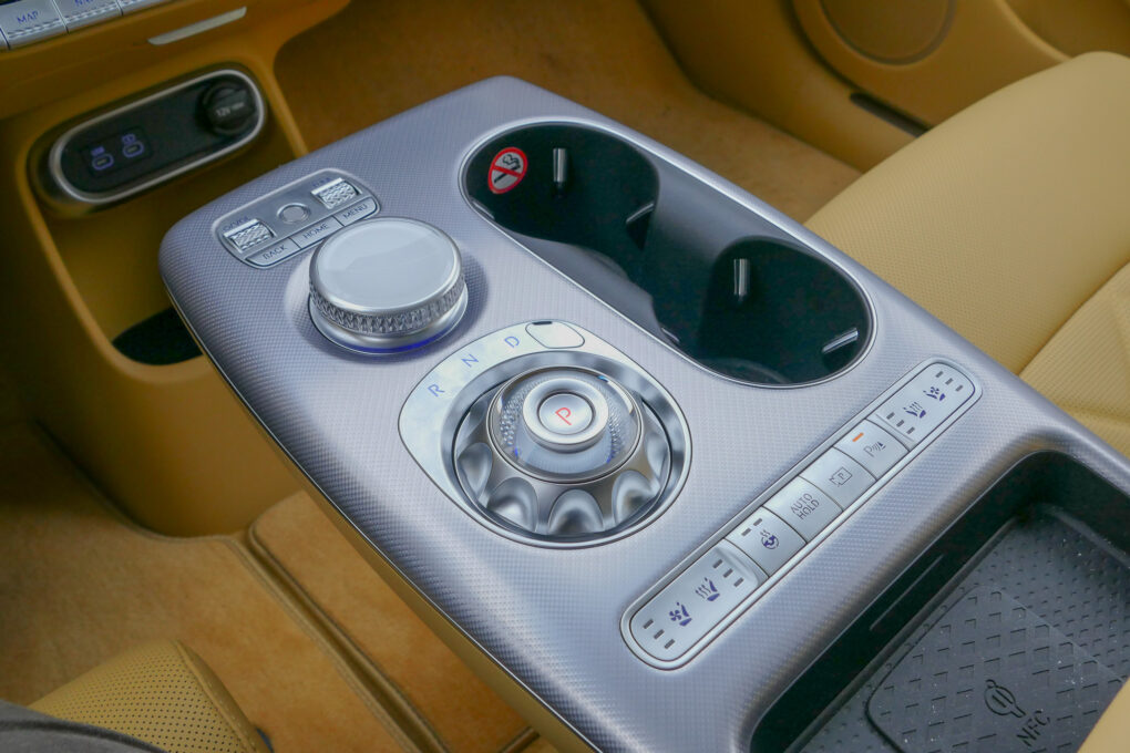 Genesis GV60 Mittelkonsole