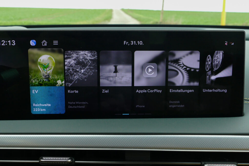 Genesis GV60 Display