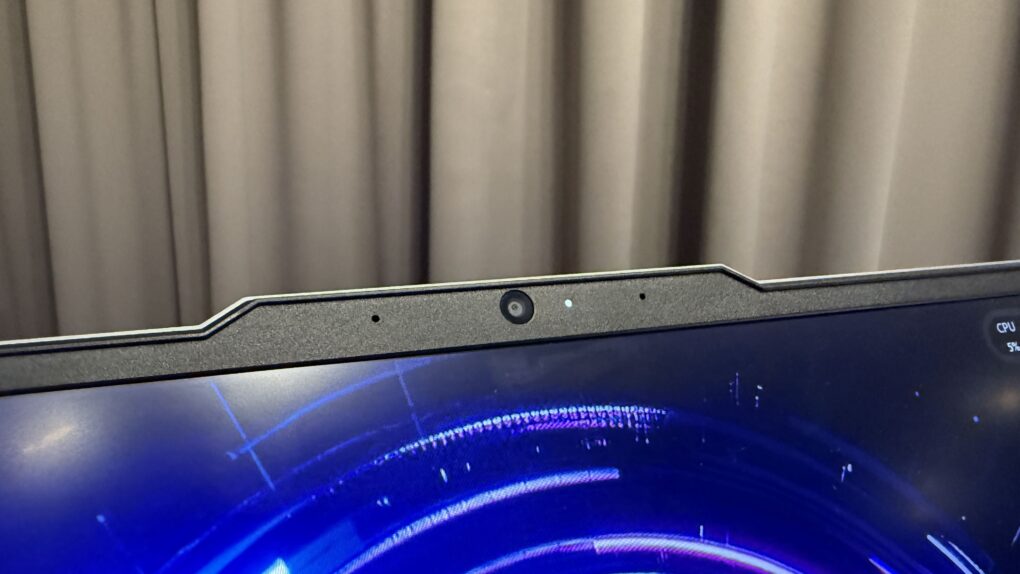 Lenovo LOQ 17IRX10 Kamera und Mikrofone