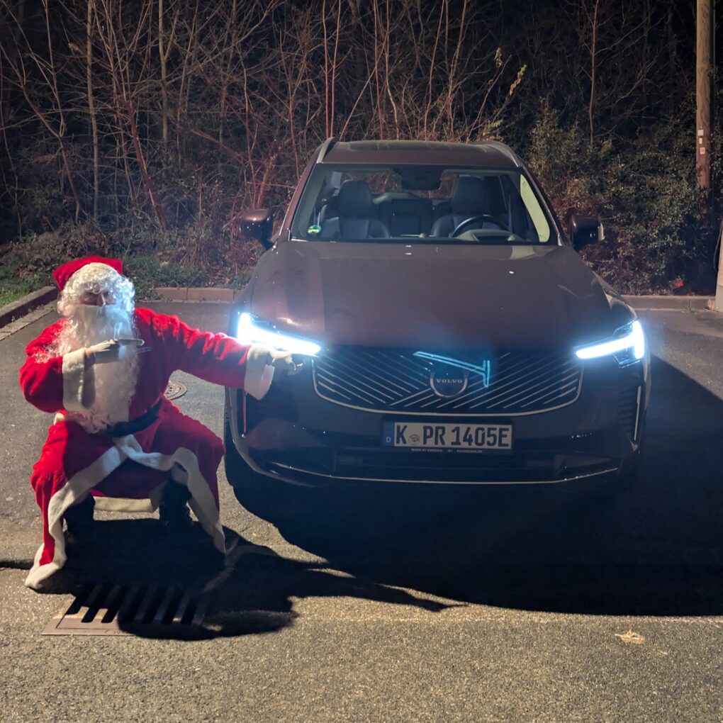 Volvo XC90 PHEV Weihnachtsmann