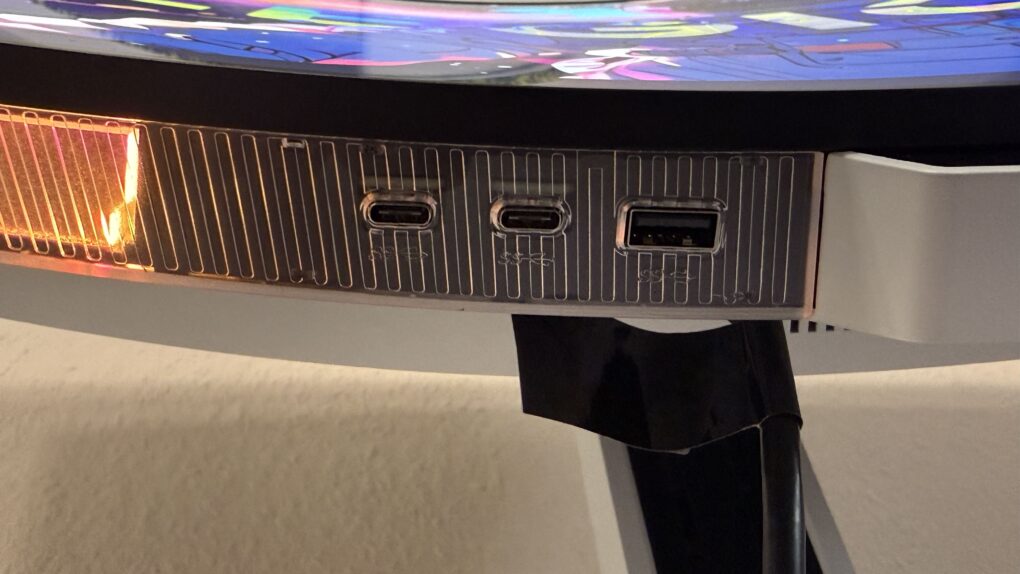 Lenovo Legion Pro 34WD-10 Anschlüsse 2. Reihe