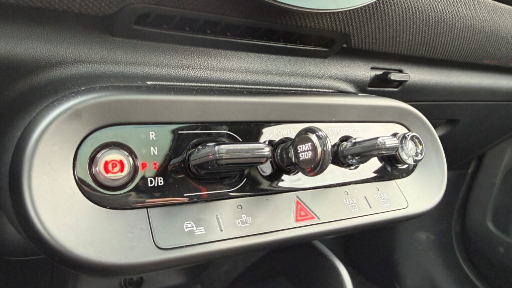 Mini Cooper SE Bedienkonsole