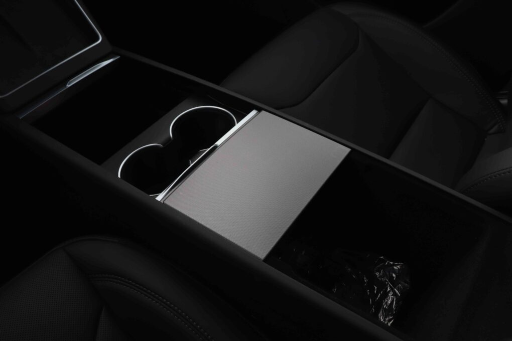 Tesla Model Y Test Mittelkonsole