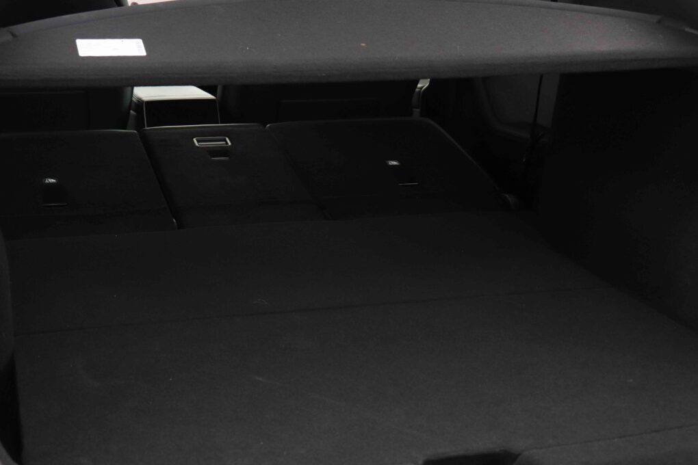 Tesla Model Y Test Kofferraum